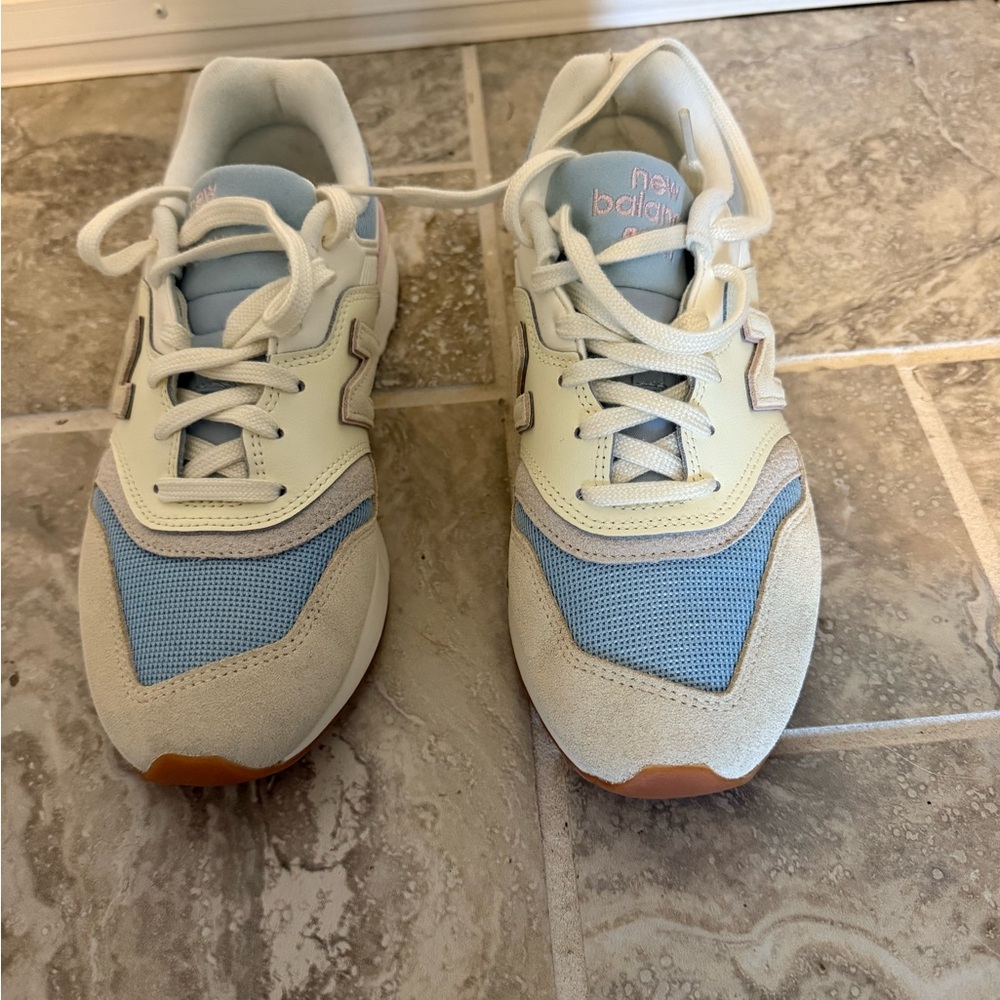 New Balance Women’s 997H